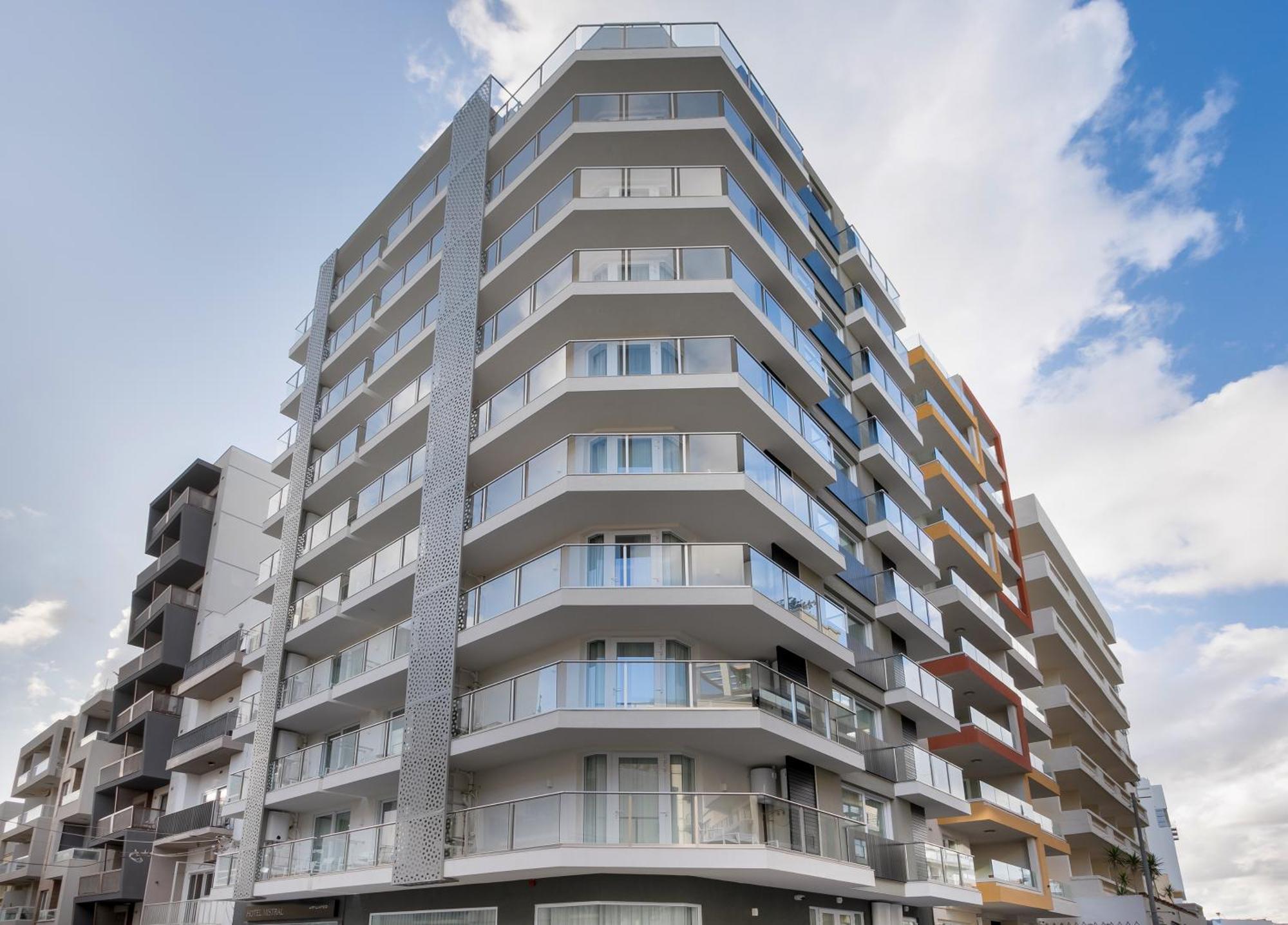 Hotel Mistral St Julian'S, Affiliated By Melia San Giuliano Esterno foto